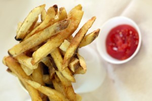 french-fries-141461935690r